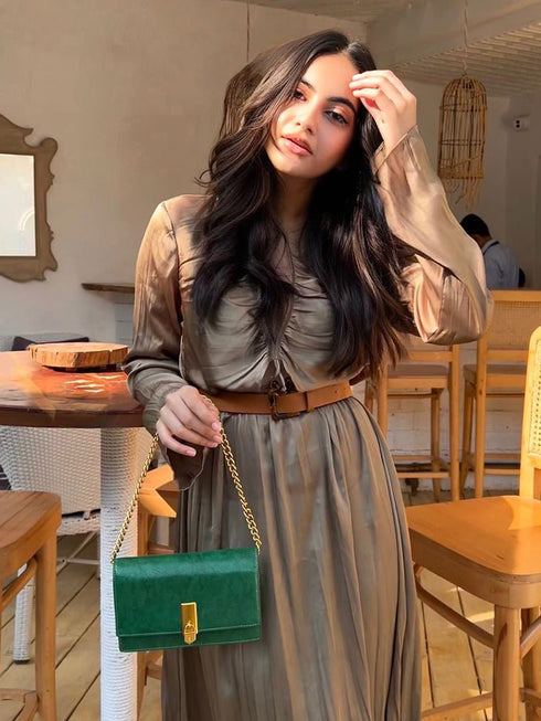 Mila Shoulder Clutch